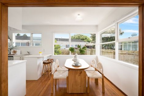 Photo of property in 39 Harrington Road, Henderson, Auckland, 0610
