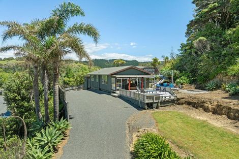 Photo of property in 143 Oakura Road, Oakura, Hikurangi, 0184
