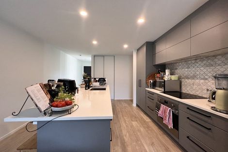 Photo of property in 6 Hoiho Road, Pukekohe, 2120