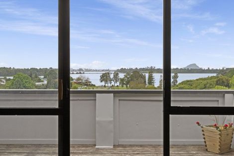 Photo of property in 37 Dingadee Street, Welcome Bay, Tauranga, 3112