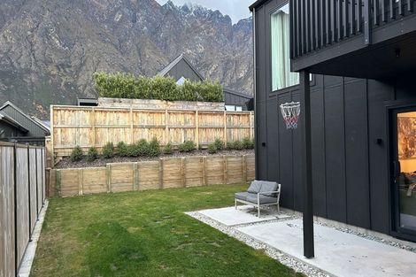 Photo of property in 88 Spur Ridge Rise, Jacks Point, 9371