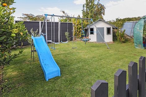 Photo of property in 902 Grove Road, Mayfair, Hastings, 4122