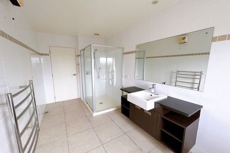 Photo of property in 9 Laurel Oak Drive, Schnapper Rock, Auckland, 0632