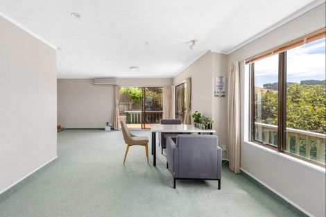 Photo of property in 16 Kokako Place, Taradale, Napier, 4112