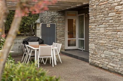 Photo of property in Rahiri Apartments, 1/23 Adelaide Street, Queenstown, 9300