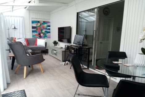 Photo of property in 52a Hatton Road, Orewa, 0931