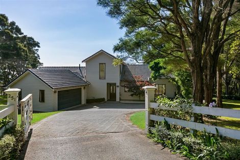 Photo of property in 251 Kaipara Road, Papakura, 2582