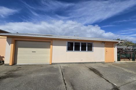 Photo of property in 10 Hoffman Street, Hokitika, 7810
