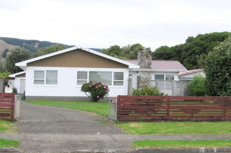 Photo of property in 54 Ngaio Road, Waikanae, 5036