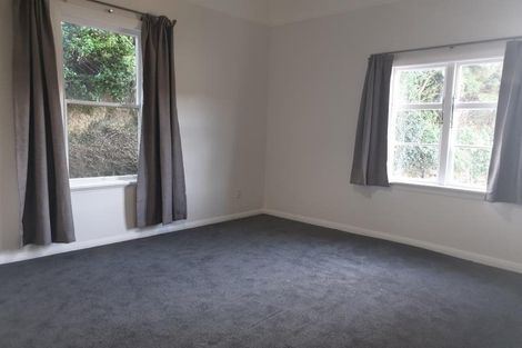 Photo of property in 32 Severn Street, Island Bay, Wellington, 6023