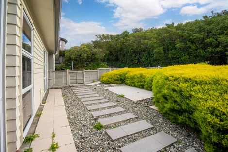 Photo of property in 42 Waverton Terrace, Churton Park, Wellington, 6037