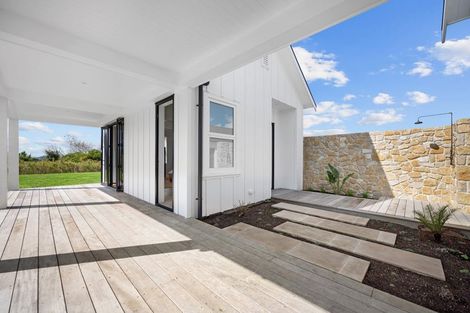 Photo of property in 438 Oaia Road, Muriwai, Waimauku, 0881