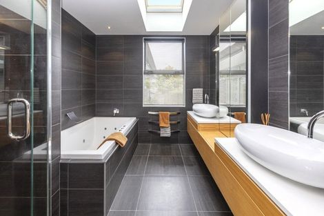 Photo of property in 101 Glenstrae Road, Redcliffs, Christchurch, 8081