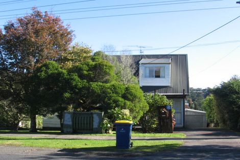 Photo of property in 65 Konini Road, Titirangi, Auckland, 0604