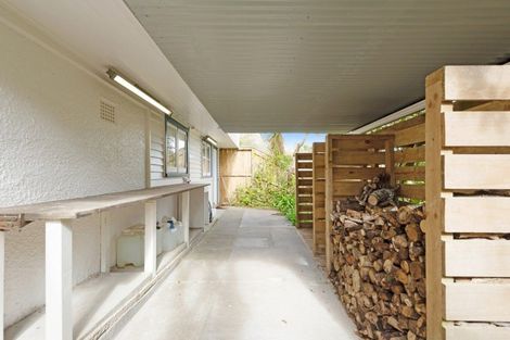 Photo of property in 2 Lambeth Road, Northland, Wellington, 6012