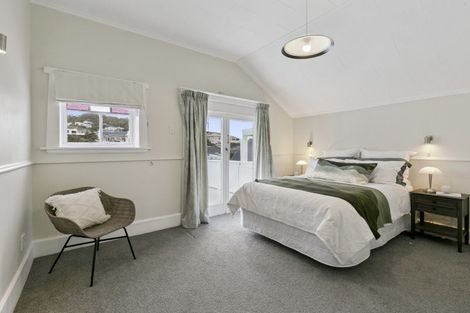 Photo of property in 255 The Parade, Island Bay, Wellington, 6023