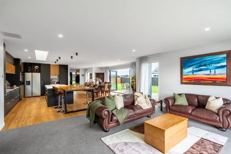 Photo of property in 4 Barewood Grove, West Melton, 7618