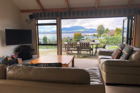 Photo of property in 11 Krissell Place, Acacia Bay, Taupo, 3330