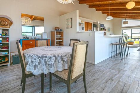 Photo of property in 3 Kon Tiki Road, Whiritoa, Whangamata, 3691