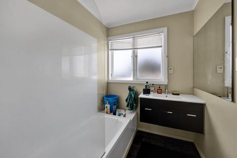 Photo of property in 8 Pacey Avenue, Hawera, 4610