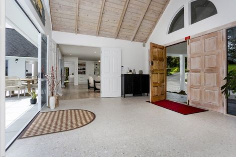 Photo of property in 30 Bernard Magnus Lane, Greenhithe, Auckland, 0632