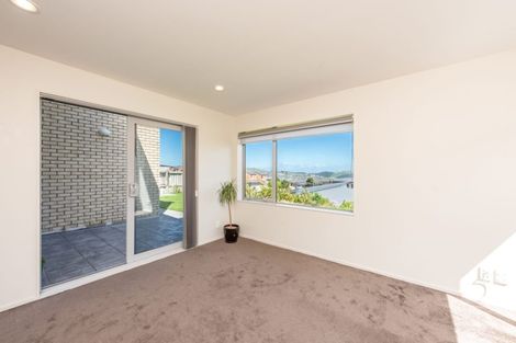 Photo of property in 35 Lacebark Lane, Woodridge, Wellington, 6037