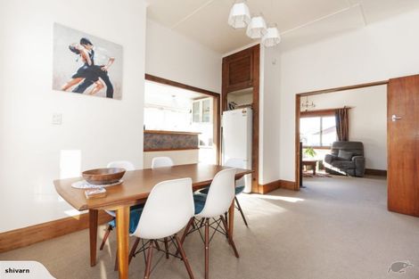 Photo of property in 11 Chelwood Street, Takaro, Palmerston North, 4412