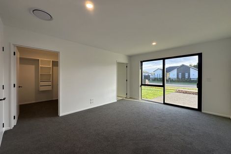 Photo of property in 1 Ferbane Way, Halswell, Christchurch, 8025