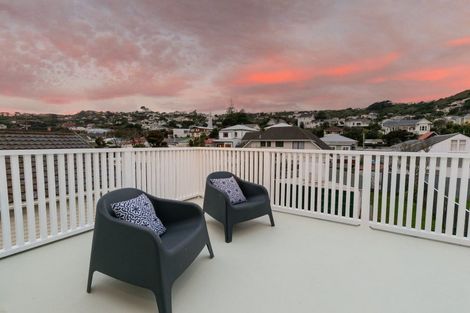 Photo of property in 255 The Parade, Island Bay, Wellington, 6023