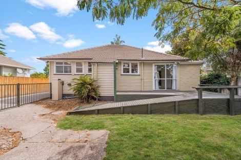 Photo of property in 50 Sare Crescent, Fairfield, Hamilton, 3214