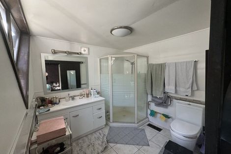 Photo of property in 454a Stokes Valley Road, Stokes Valley, Lower Hutt, 5019