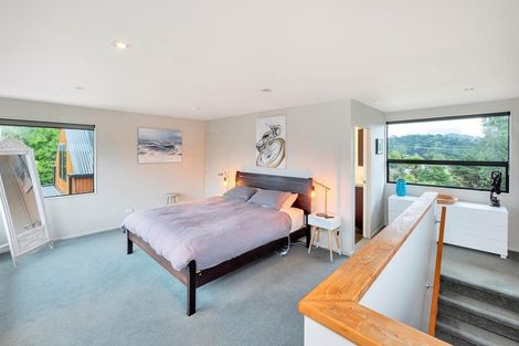 Photo of property in 172 Shaw Road, Oratia, Auckland, 0604
