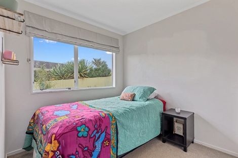 Photo of property in 8 Milsom Place, Te Puke, 3119