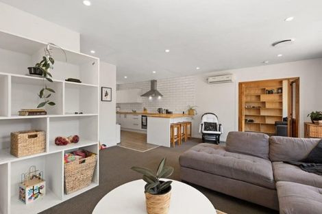 Photo of property in 2/99b Totara Street, Fendalton, Christchurch, 8041