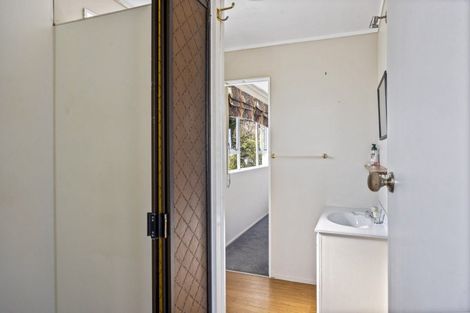 Photo of property in 4 Guernsey Place, Fitzherbert, Palmerston North, 4410