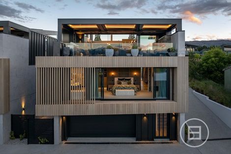 Photo of property in 81 Warren Street, Wanaka, 9305