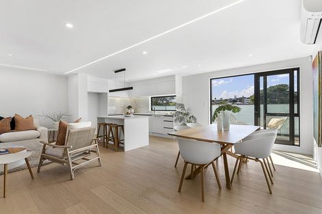 Photo of property in 3/165 Wellington Street, Howick, Auckland, 2014