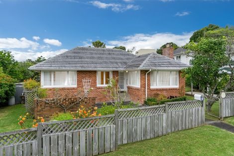 Photo of property in 2/10 Merriefield Avenue, Forrest Hill, Auckland, 0620