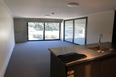 Photo of property in Frame Apartments, 1601/111 Molesworth Street, Thorndon, Wellington, 6011