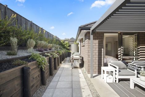 Photo of property in 14 Walter Lawry Road, Paerata, Pukekohe, 2124