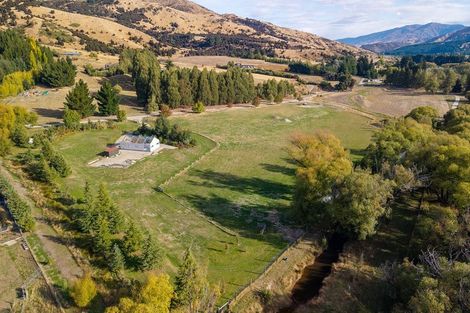 Photo of property in 930 Mount Barker Road, Wanaka, 9382