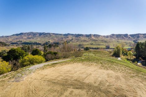 Photo of property in 27 Raratu Road, Kahuranaki, 4295