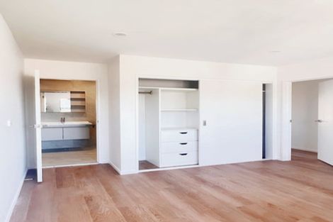 Photo of property in 2- 4 Alston Avenue, Kelston, Auckland, 0602