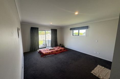 Photo of property in 27 Cobb Place, Otaki, 5512
