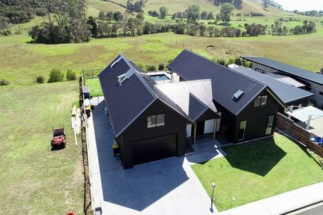 Photo of property in 6 Tohetea Lane, Wharekaho, Whitianga, 3510