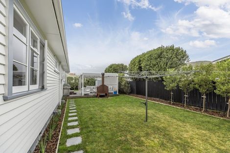 Photo of property in 4 Beauchamp Street, Tawa, Wellington, 5028
