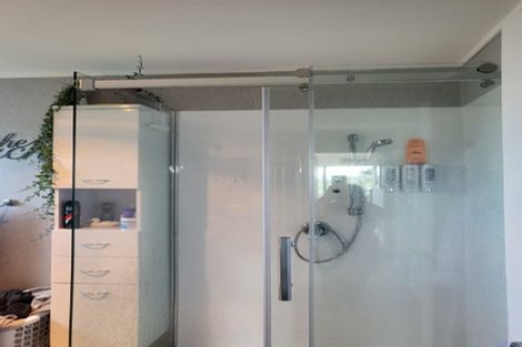 Photo of property in 1 Watts Street, Waipawa, 4210