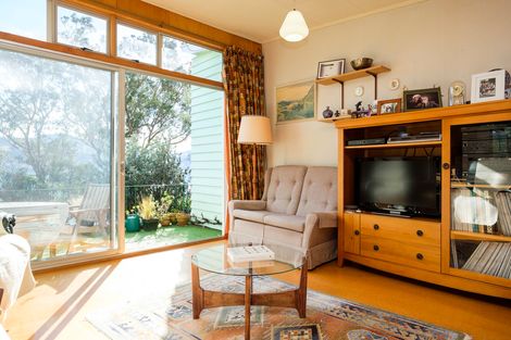 Photo of property in 23 Marine Parade, Macandrew Bay, Dunedin, 9014