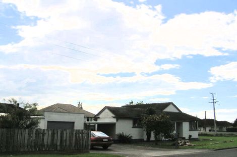 Photo of property in 1 Somerset Grove, Parkvale, Tauranga, 3112