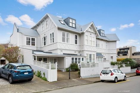 Photo of property in The Villas, 33u3 Hobson Street, Thorndon, Wellington, 6011